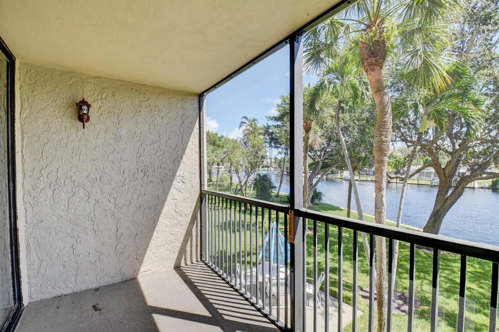 14 Royal Palm Way 2050 photo 16