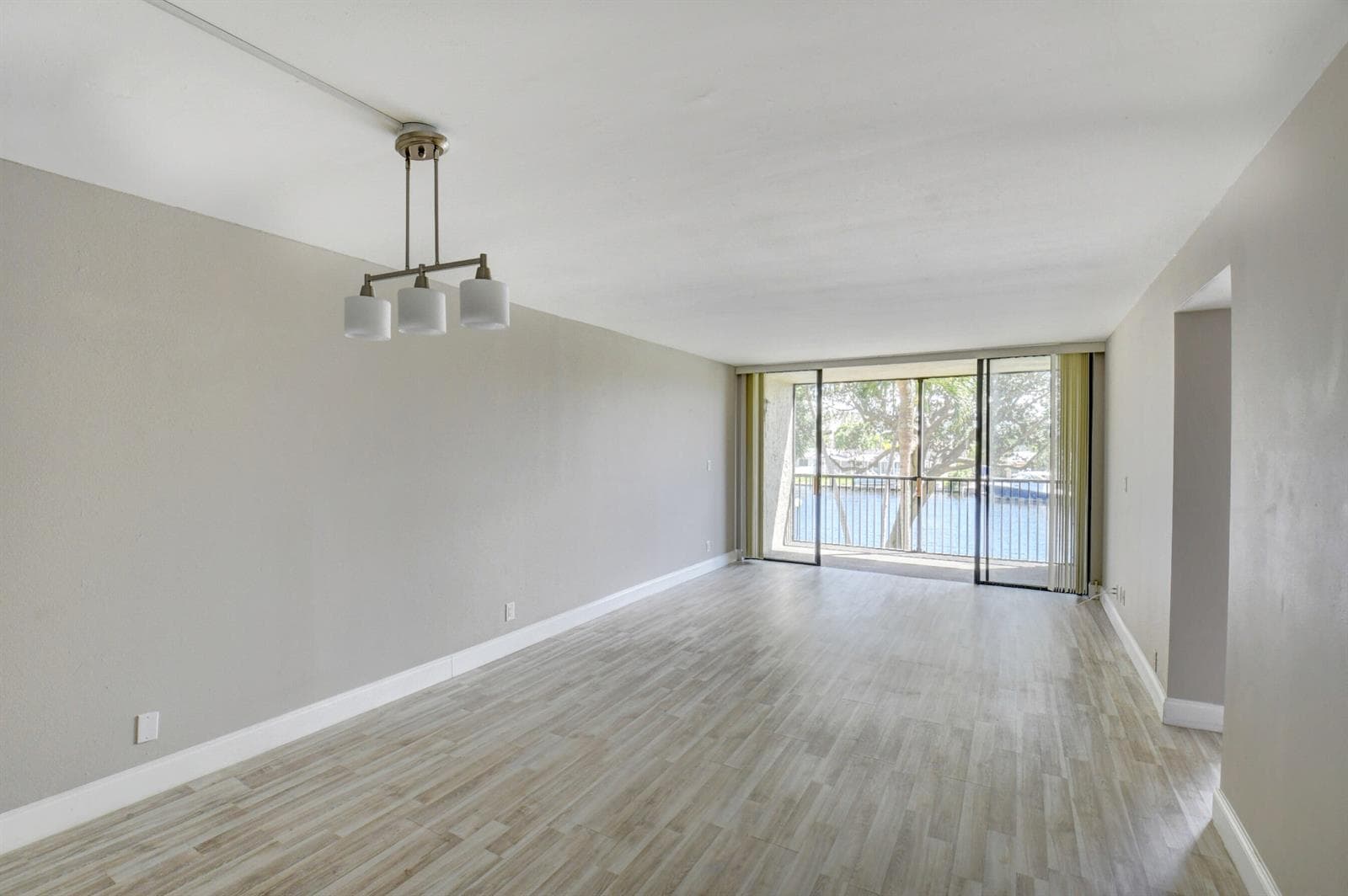14 Royal Palm Way 2050 photo 11