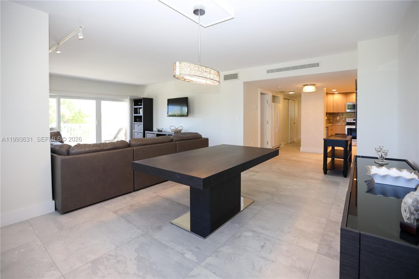 300 Bayview Dr 216 photo 4