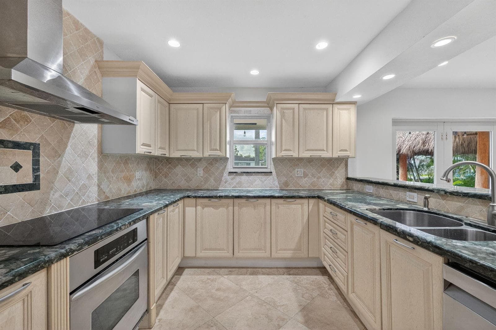 2213 NE 16th Street photo 17