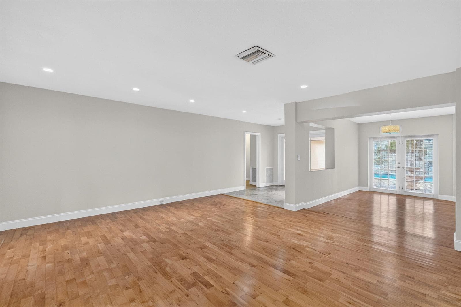 2213 NE 16th Street photo 12