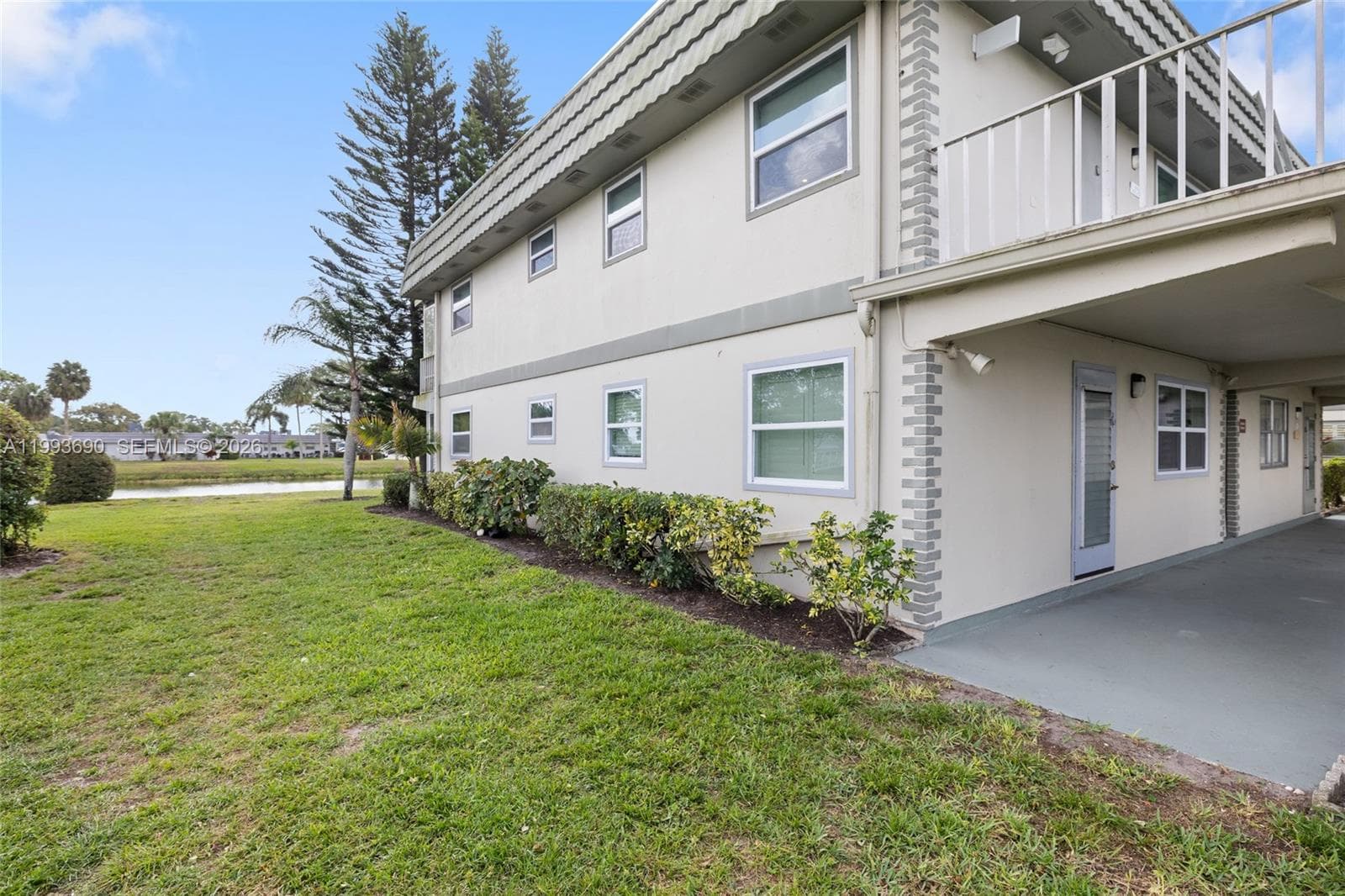 72 Monaco B 72 photo 3