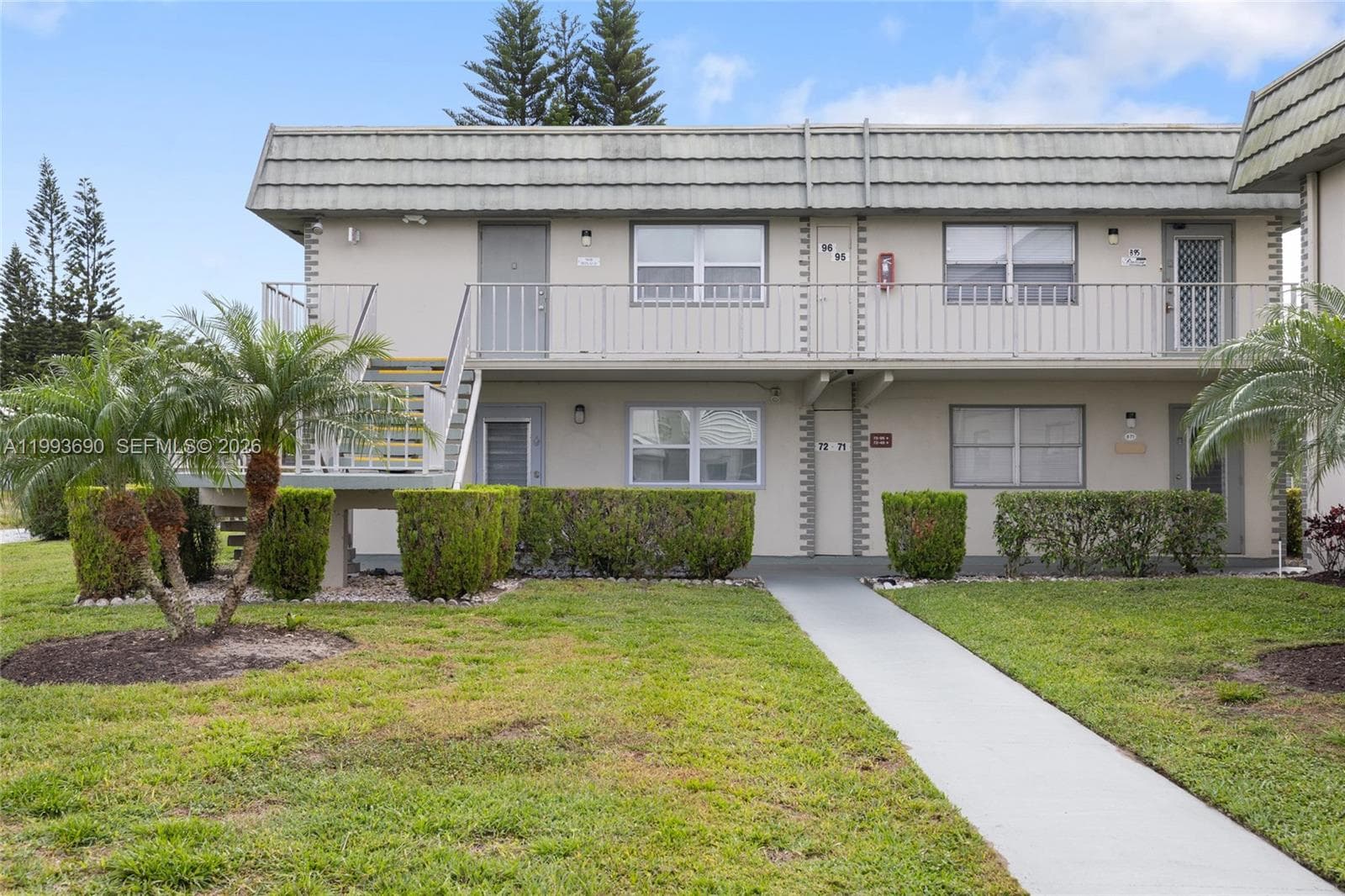 72 Monaco B 72 photo 1