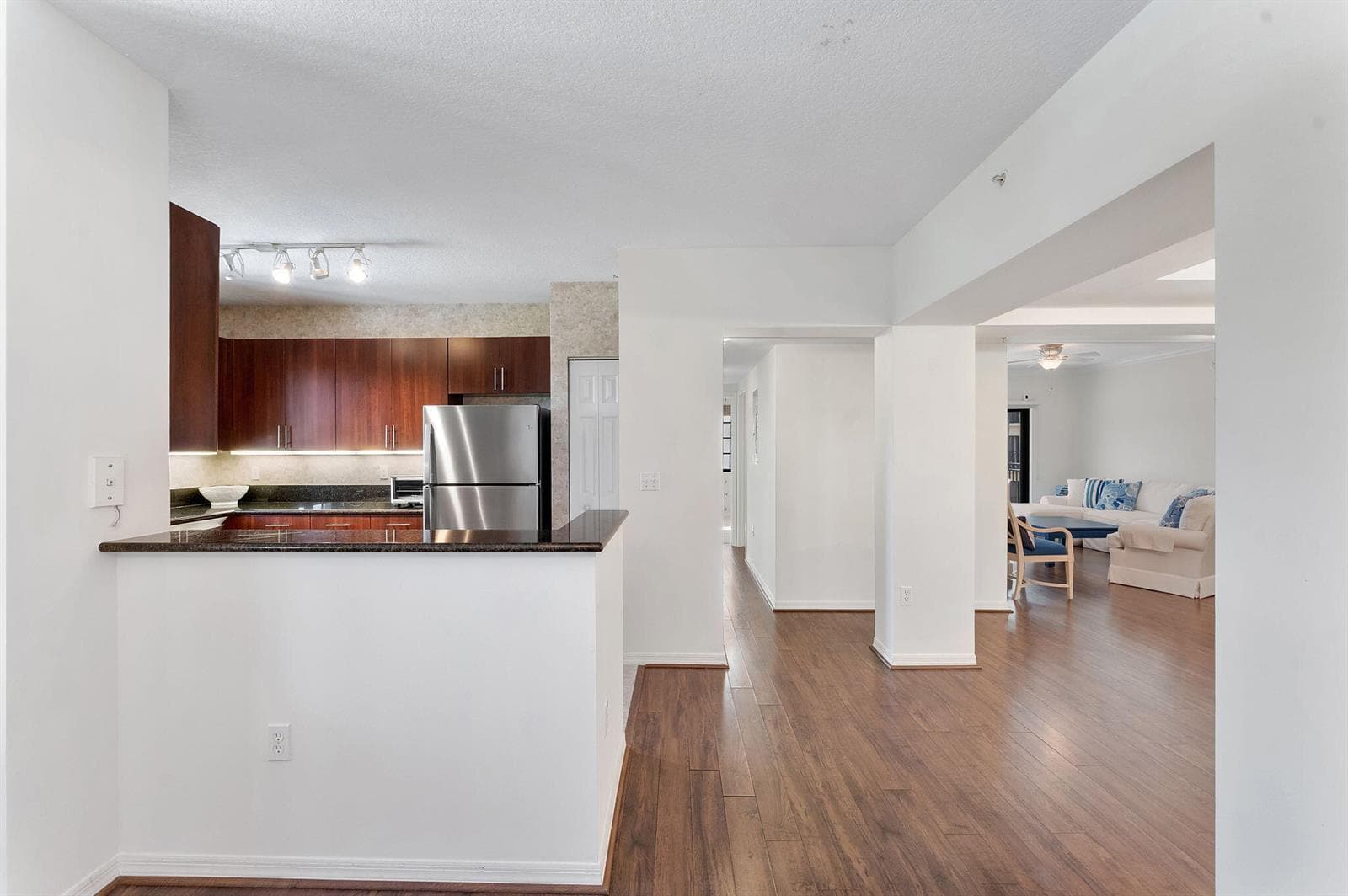 4905 Midtown Lane 2309 photo 13