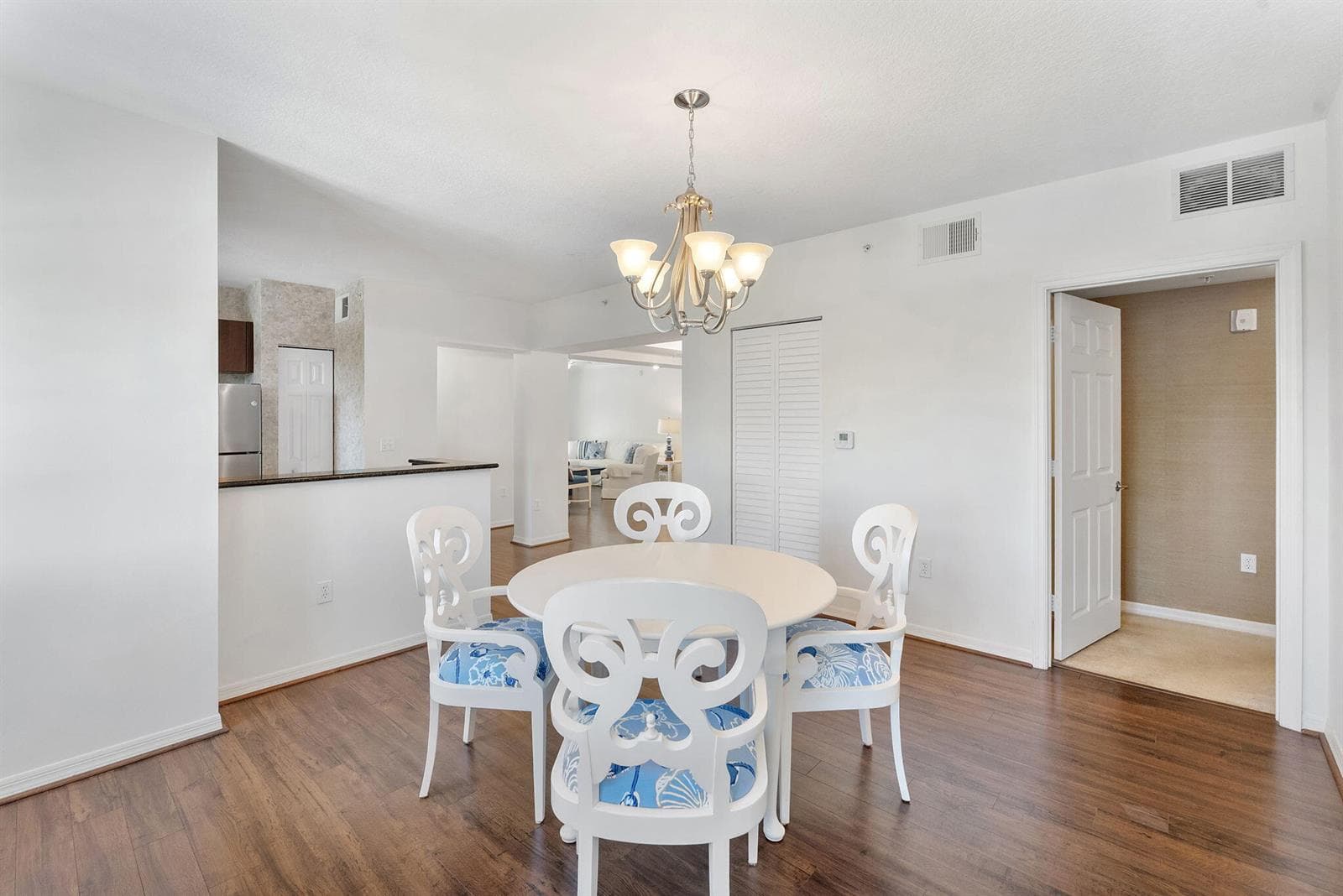 4905 Midtown Lane 2309 photo 12