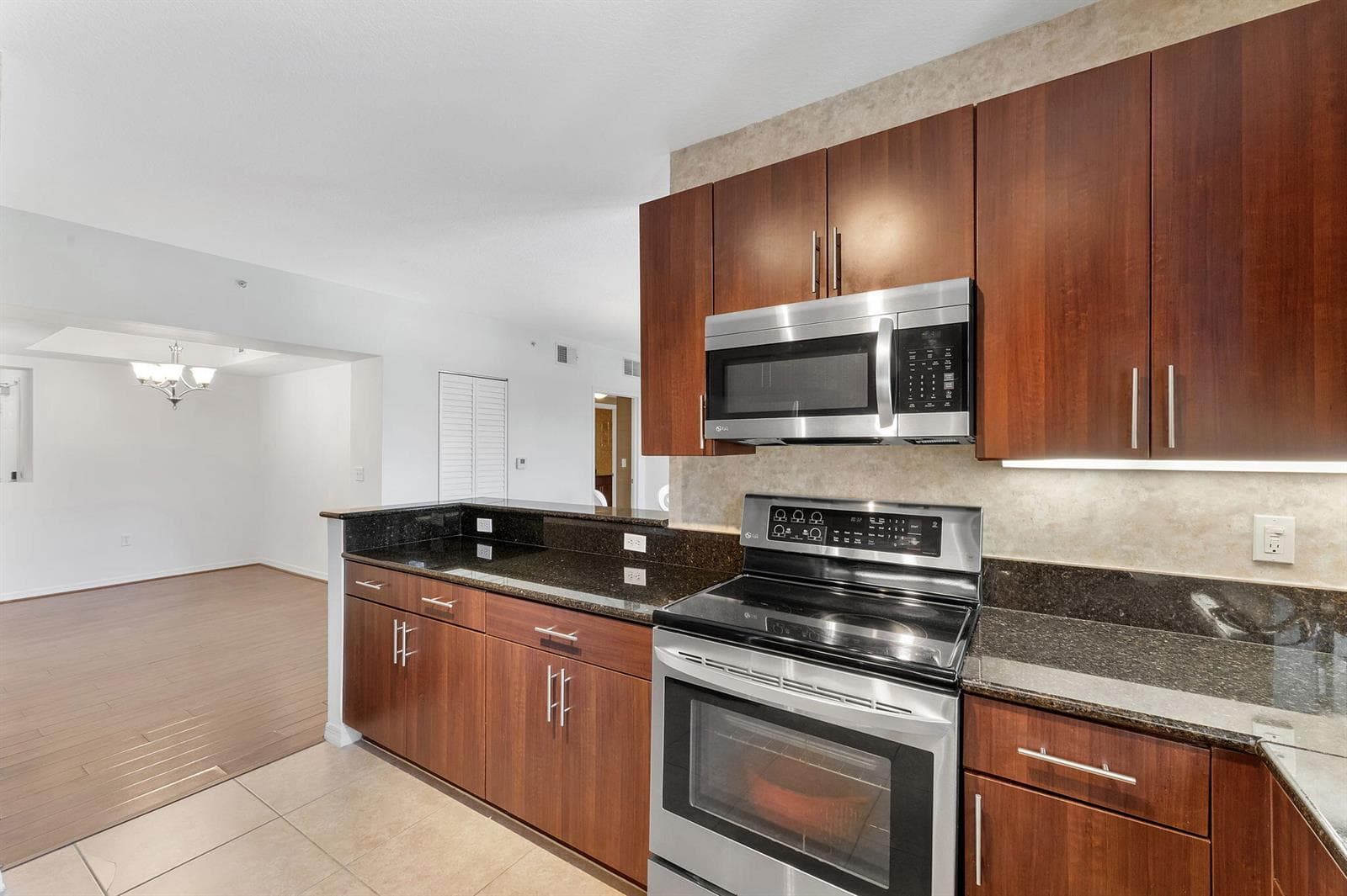 4905 Midtown Lane 2309 photo 14