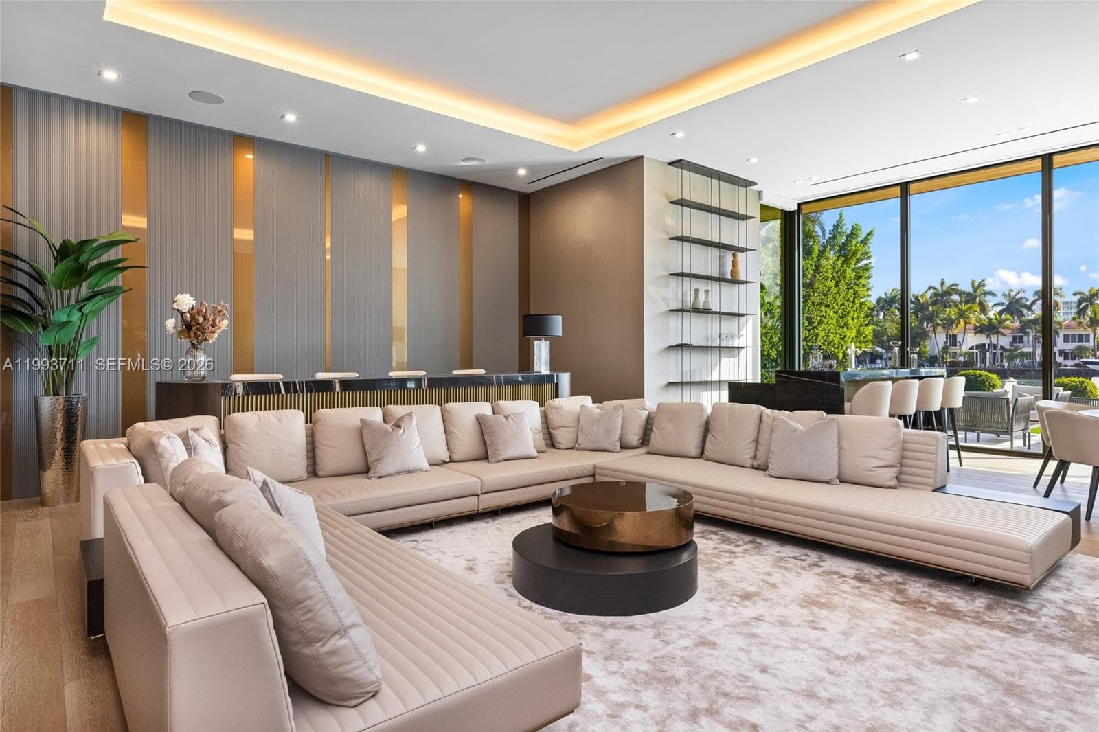 2560 Del Lago Dr photo 16