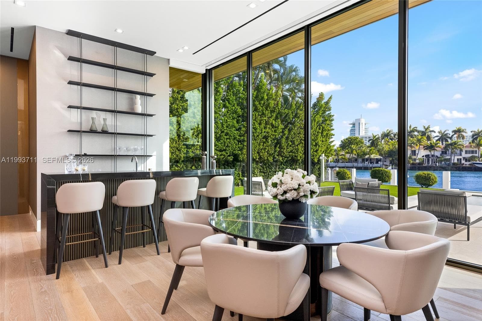 2560 Del Lago Dr photo 20