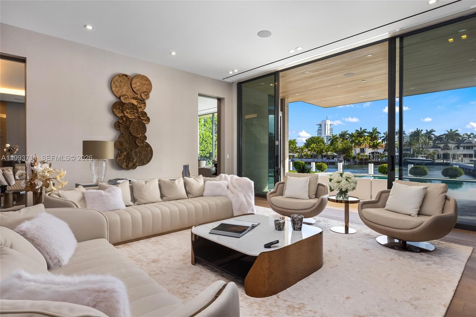 2560 Del Lago Dr photo 8