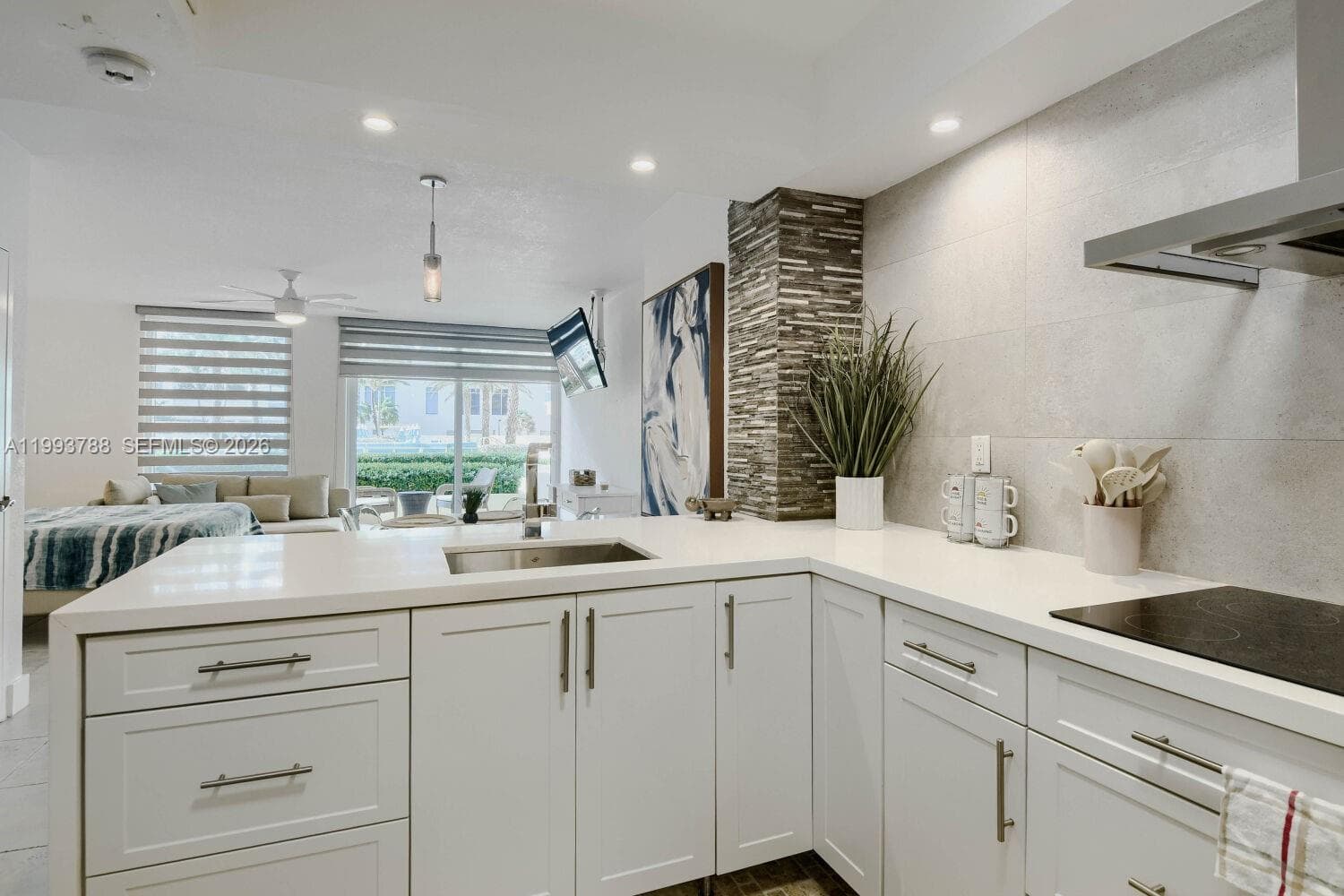 2501 S Ocean Dr L16 (AVAILABLE NOW) photo 4
