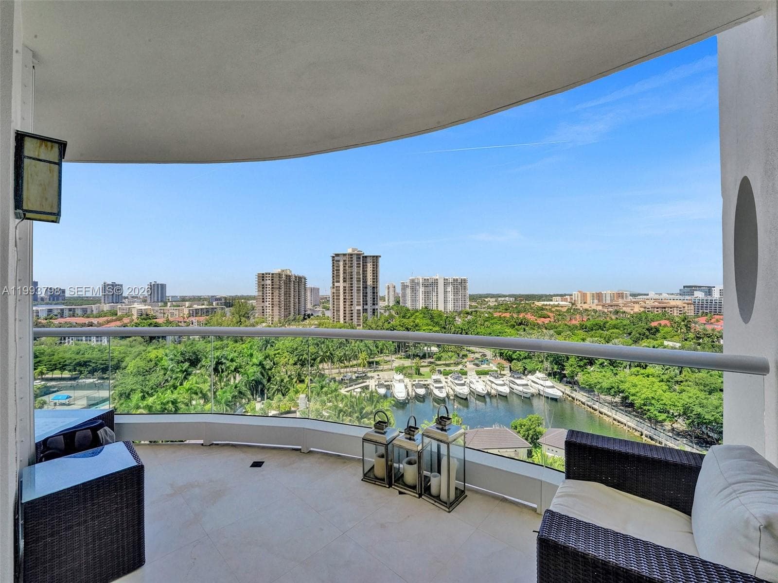 7000 Island Blvd 1207 photo 18