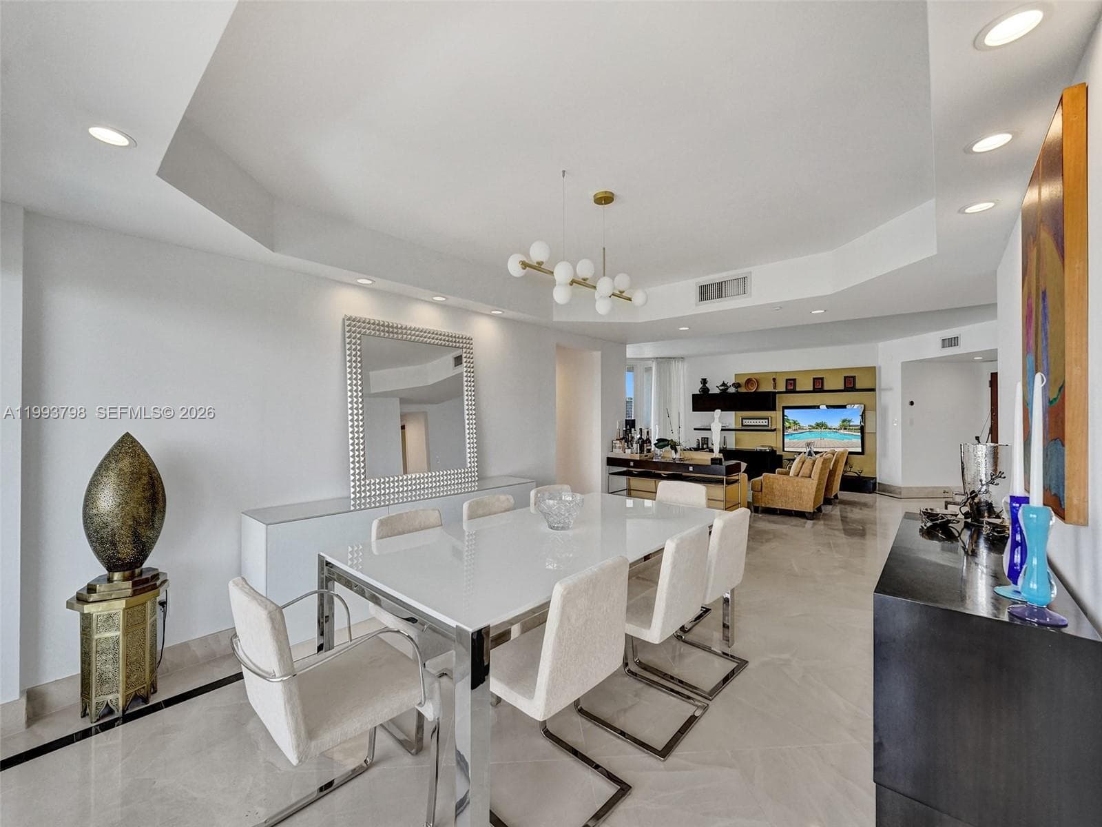 7000 Island Blvd 1207 photo 11