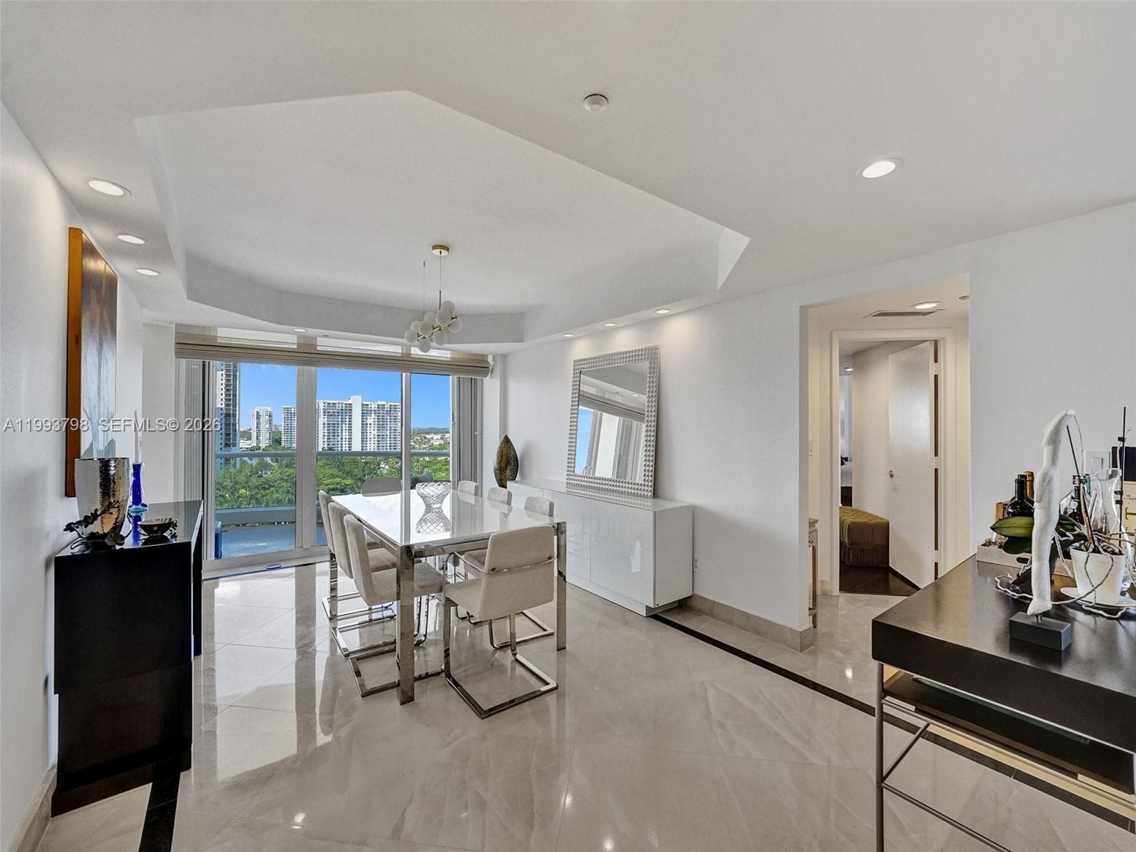 7000 Island Blvd 1207 photo 8
