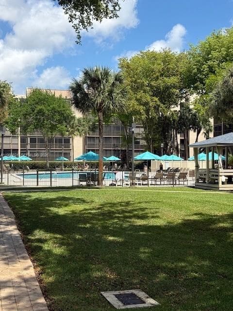 2812 46th Ave G370 photo 1