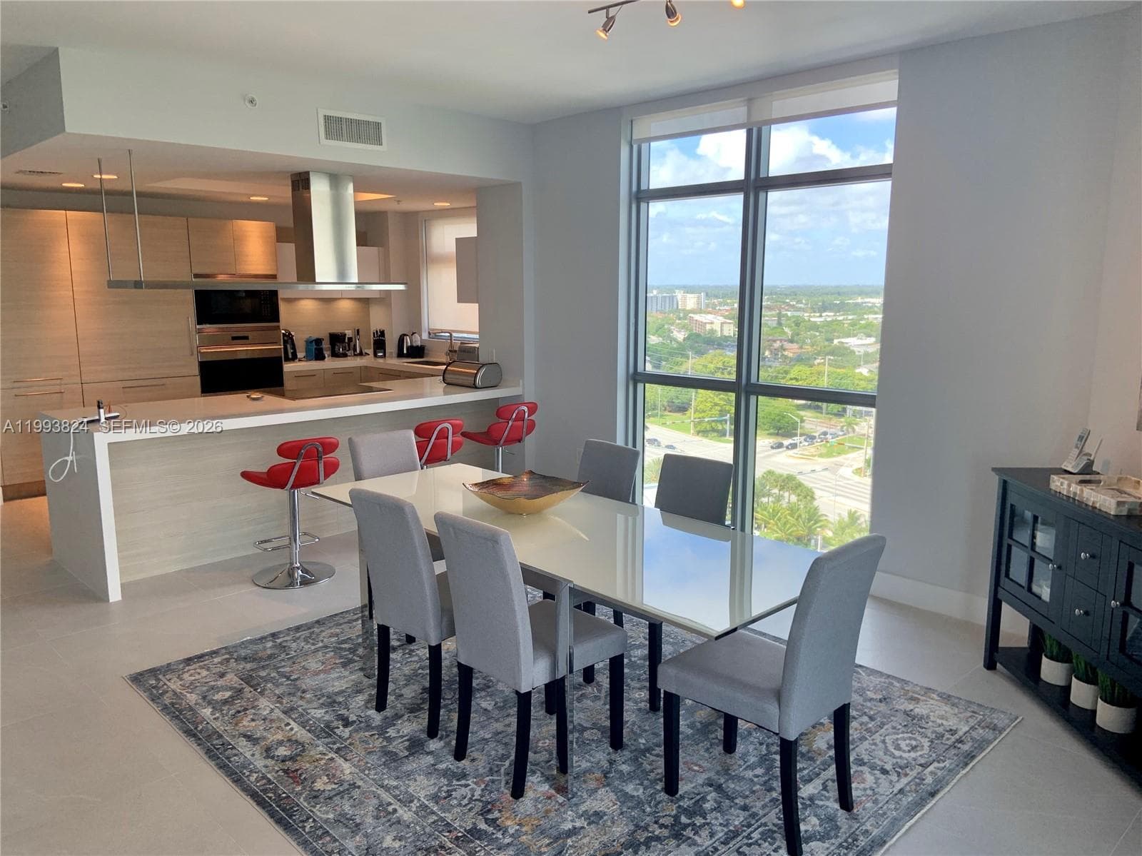 17301 Biscayne Blvd 1602 photo 3