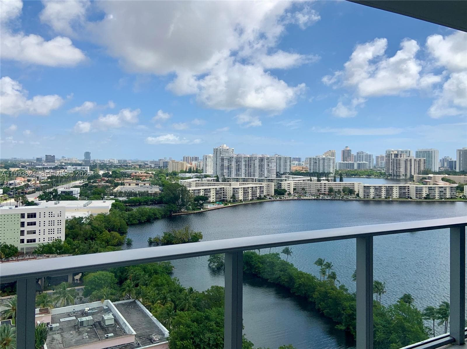 17301 Biscayne Blvd 1602 photo 9