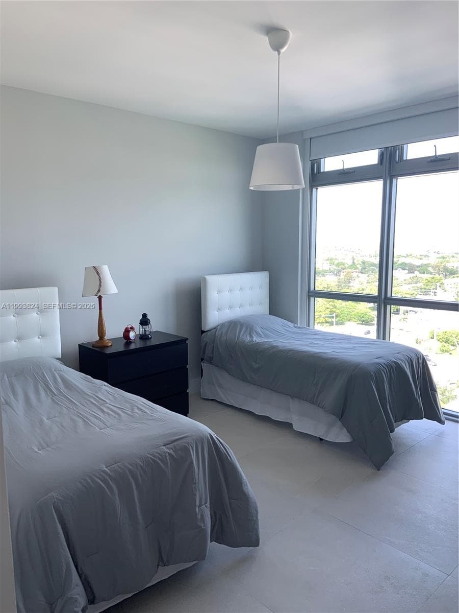 17301 Biscayne Blvd 1602 photo 18