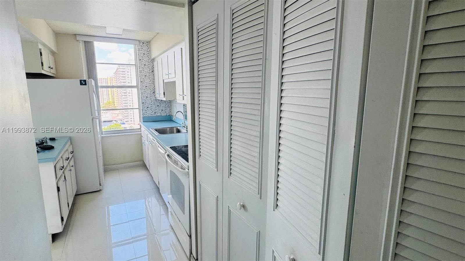 230 174th St 1518 photo 24