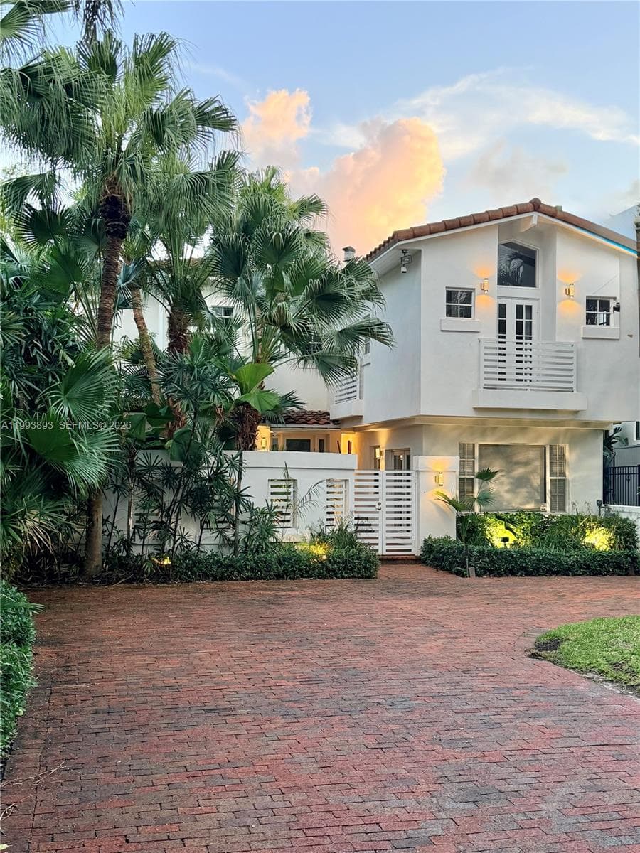 224 Coconut Ln photo 25