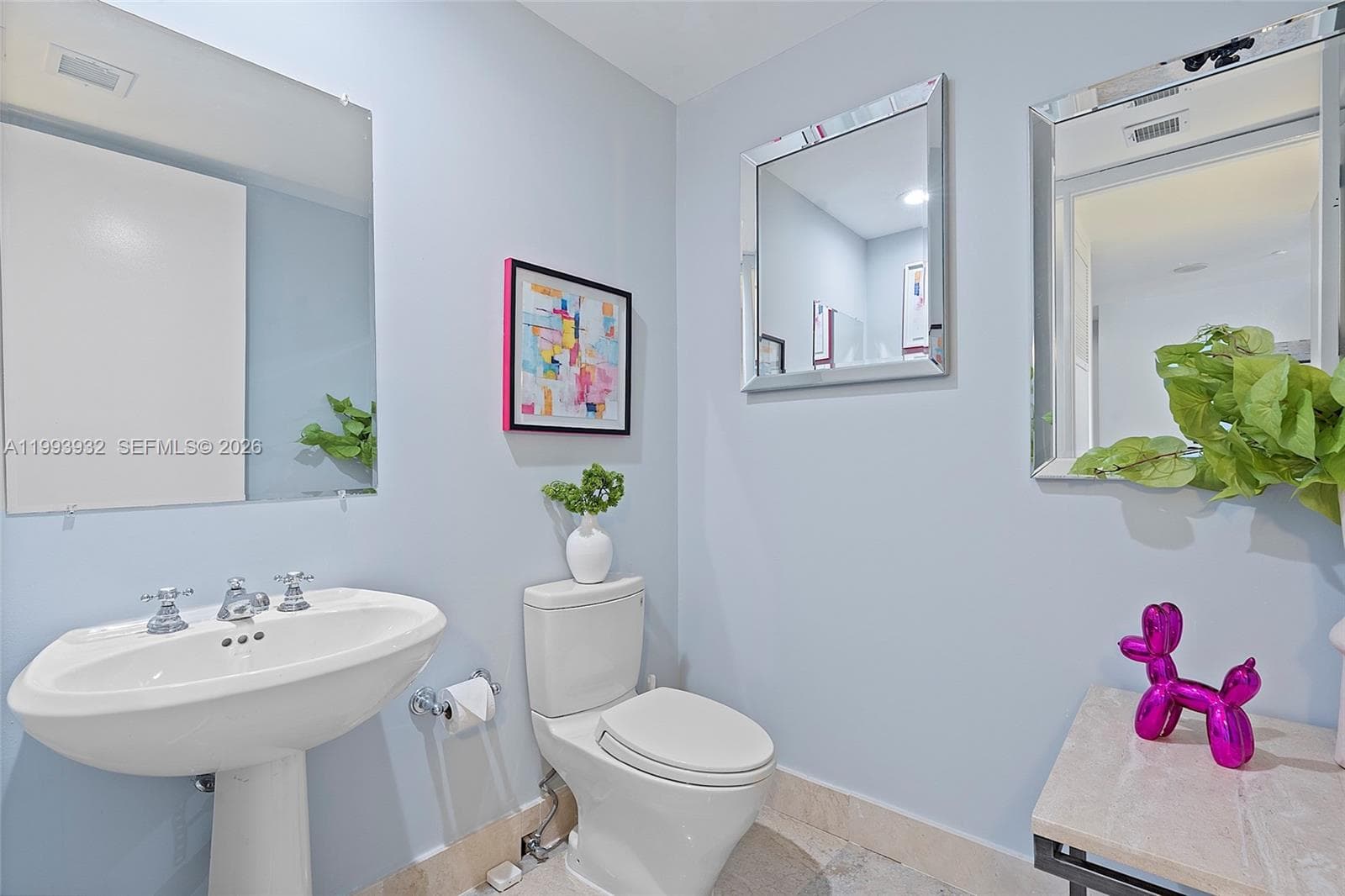 100 Pointe Dr 506 photo 18