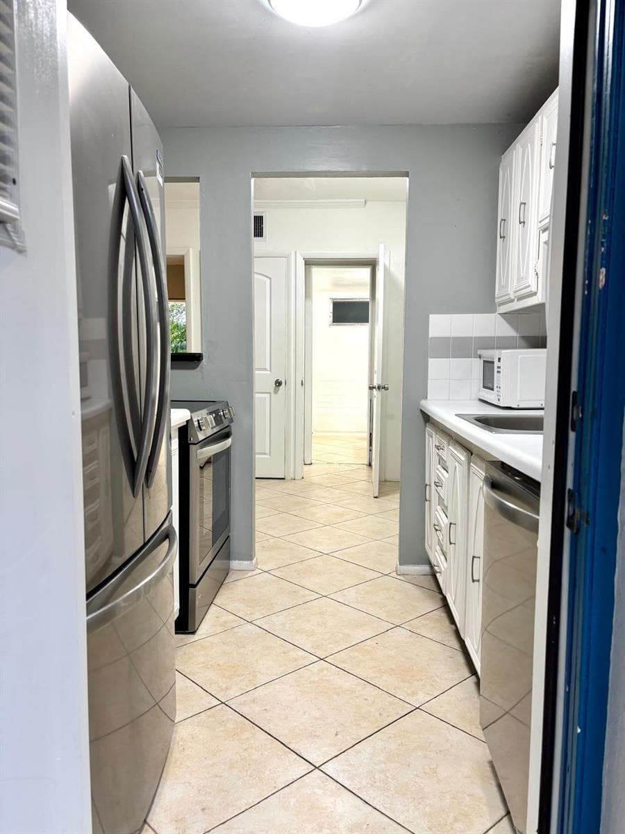 1407 NE 56th Street 207 photo 11