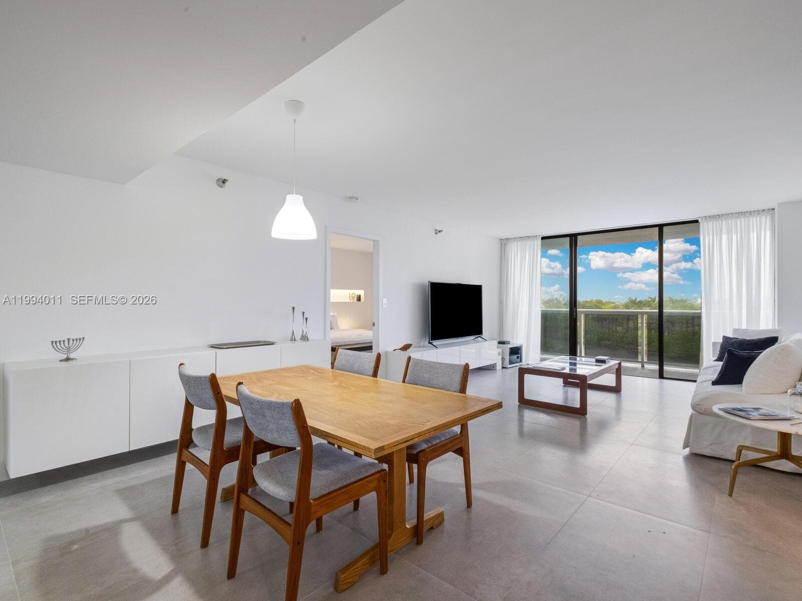 20505 Country Club Dr 531 photo 4