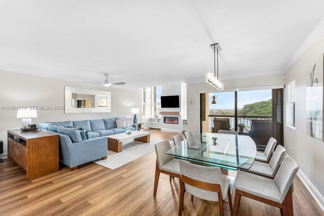 364 Golfview Rd 505 photo 5