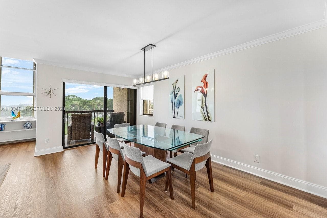 364 Golfview Rd 505 photo 9