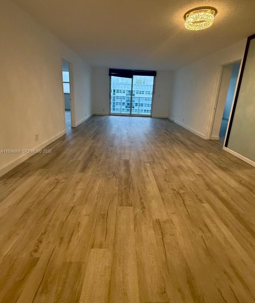 1890 Ocean Dr 1807 photo 12