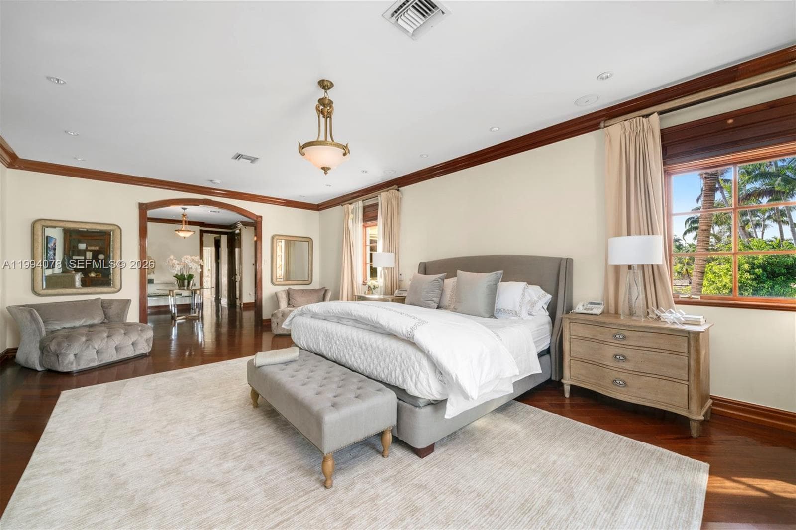 585 Arvida Pkwy photo 8