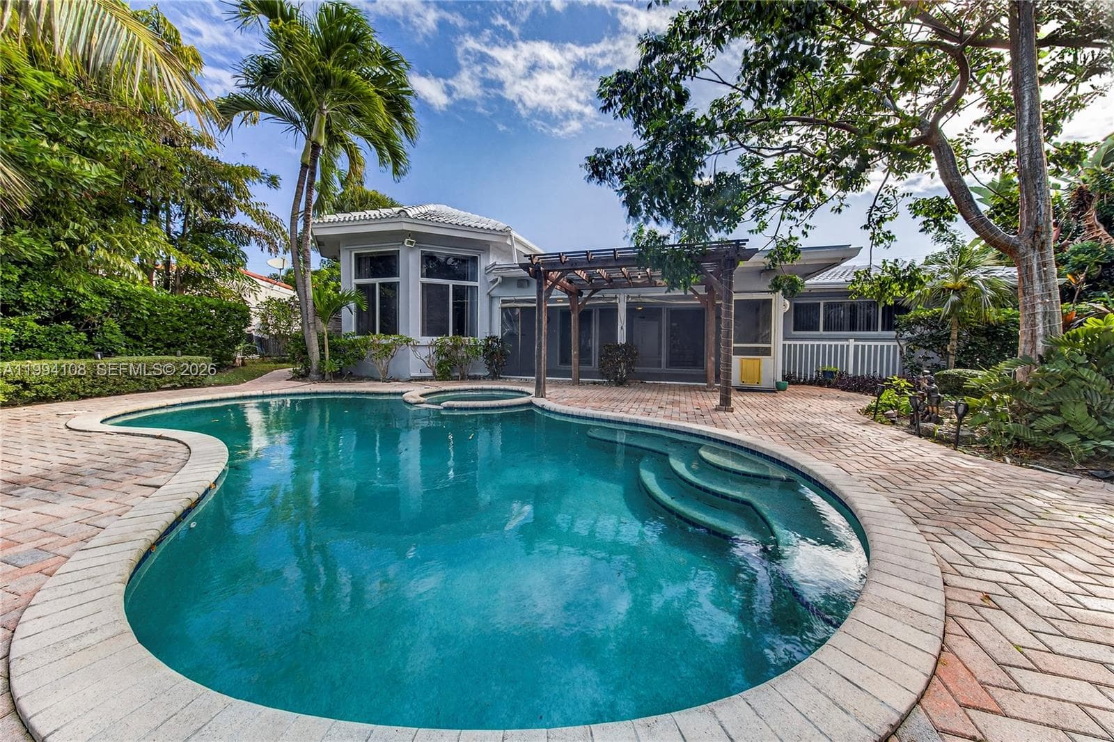 2801 Coral Shores Dr photo 5