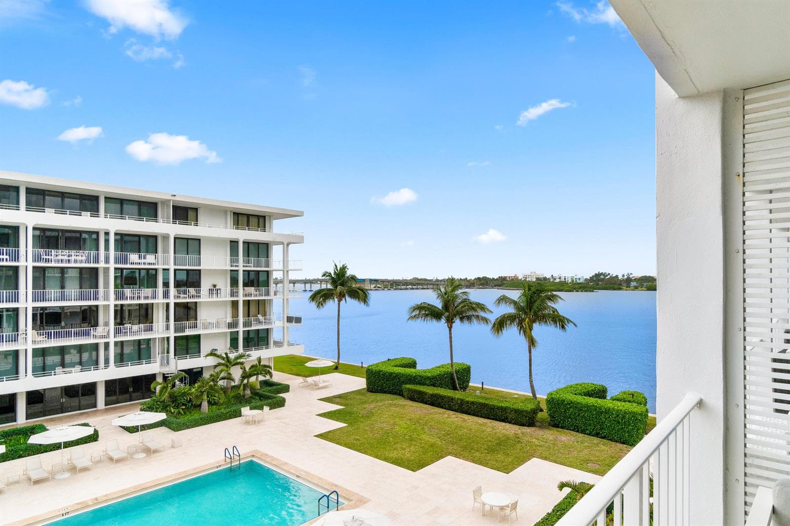 2784 S Ocean Boulevard 303n photo 1