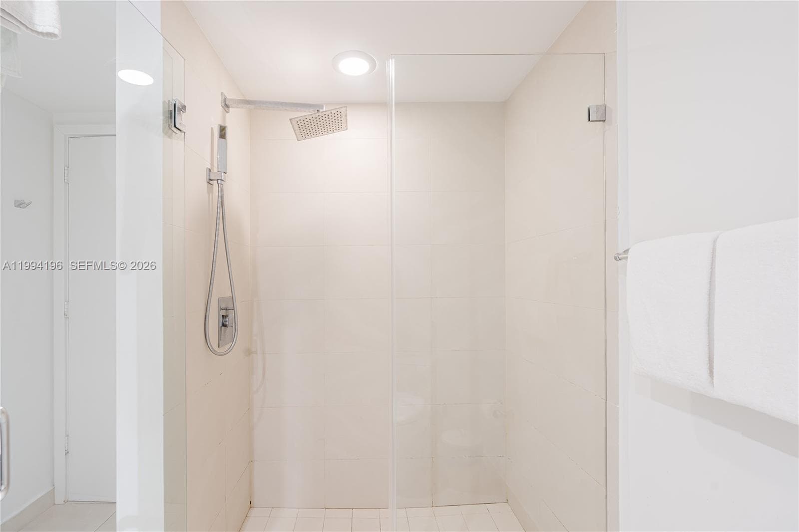 4111 Ocean Dr 3008 photo 22