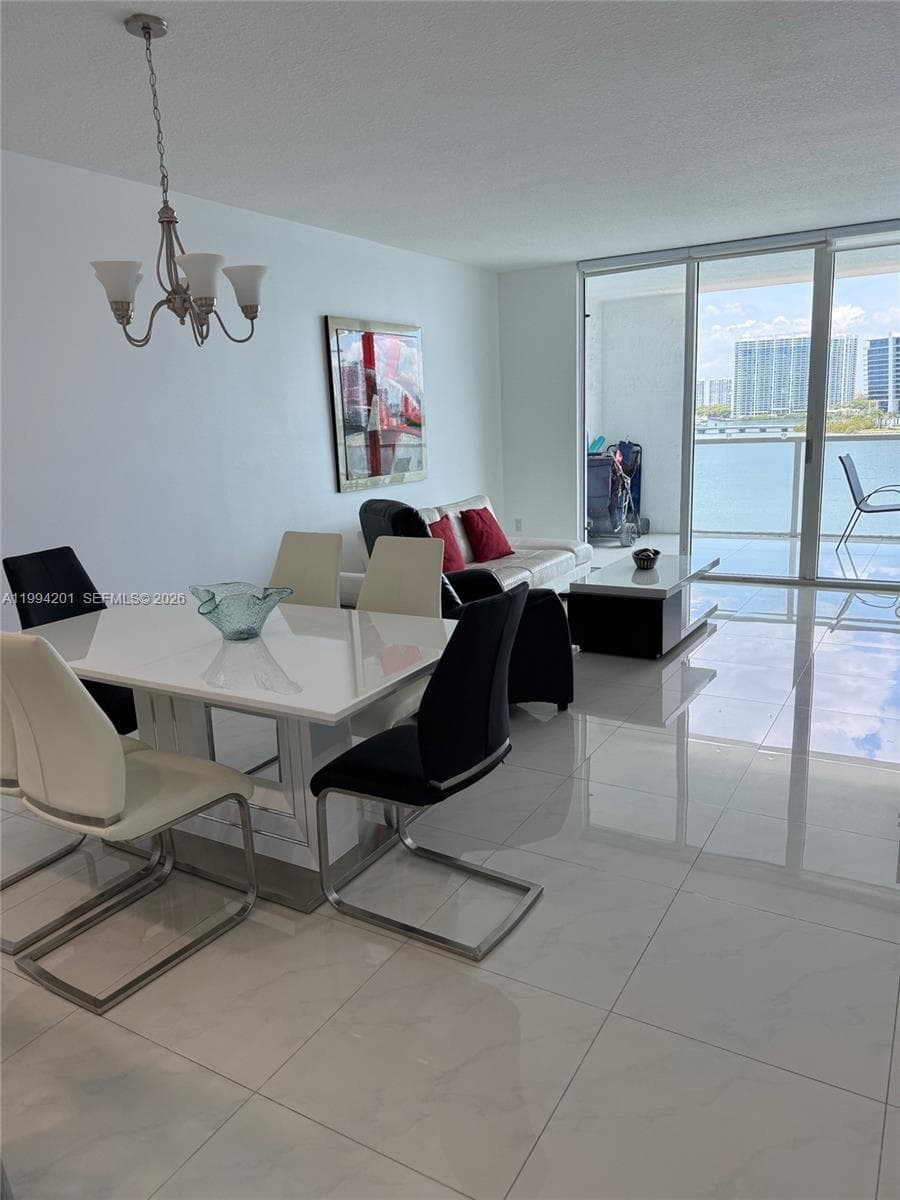 905 photo 10