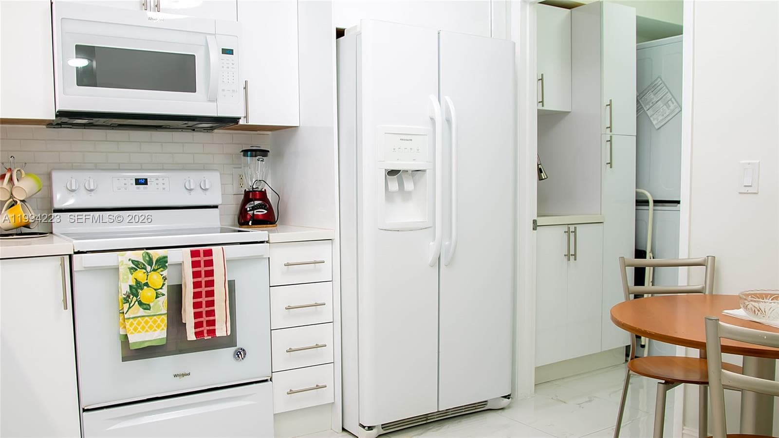 18100 Bay Rd 906 photo 10