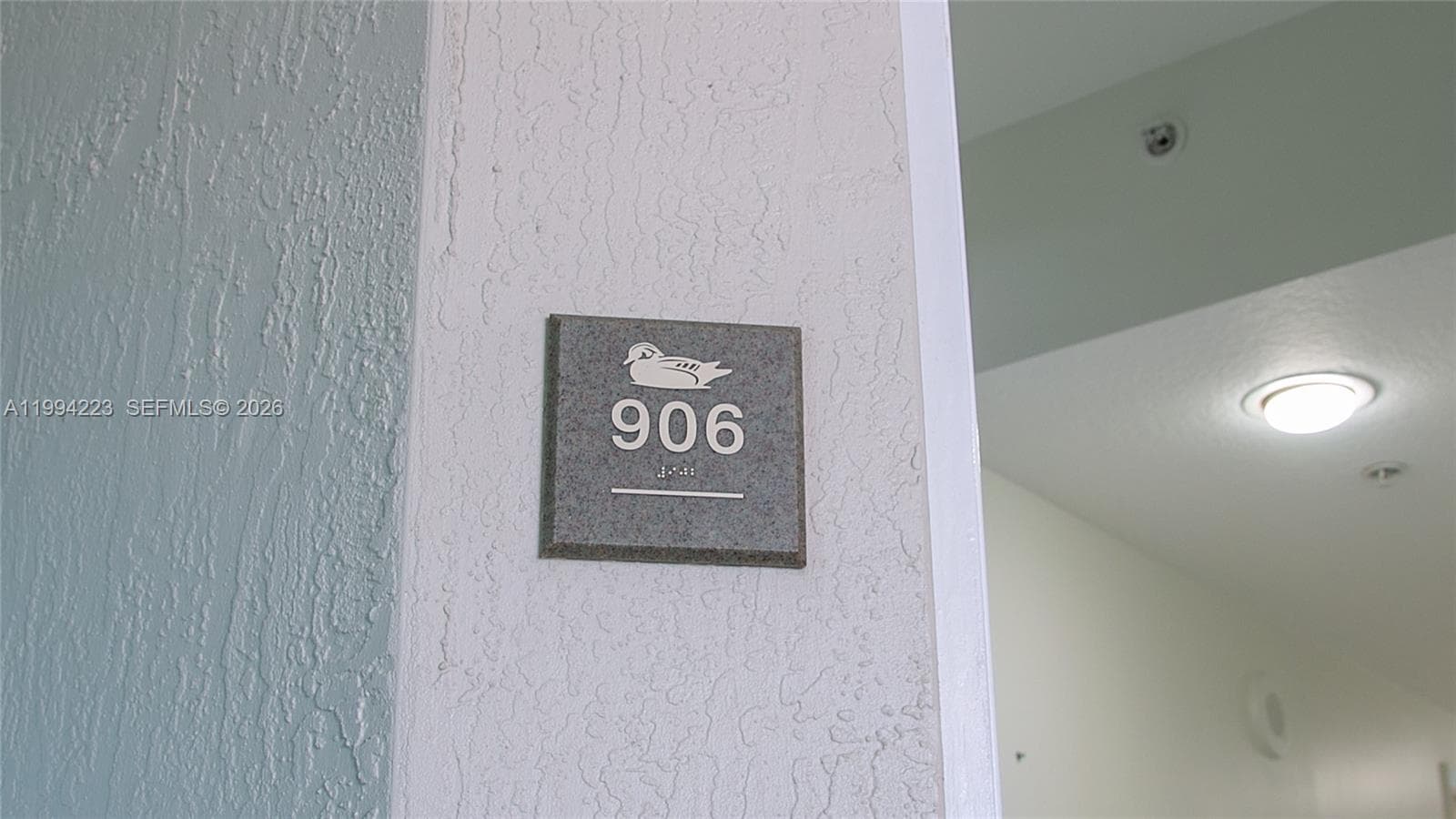 18100 Bay Rd 906 photo 8