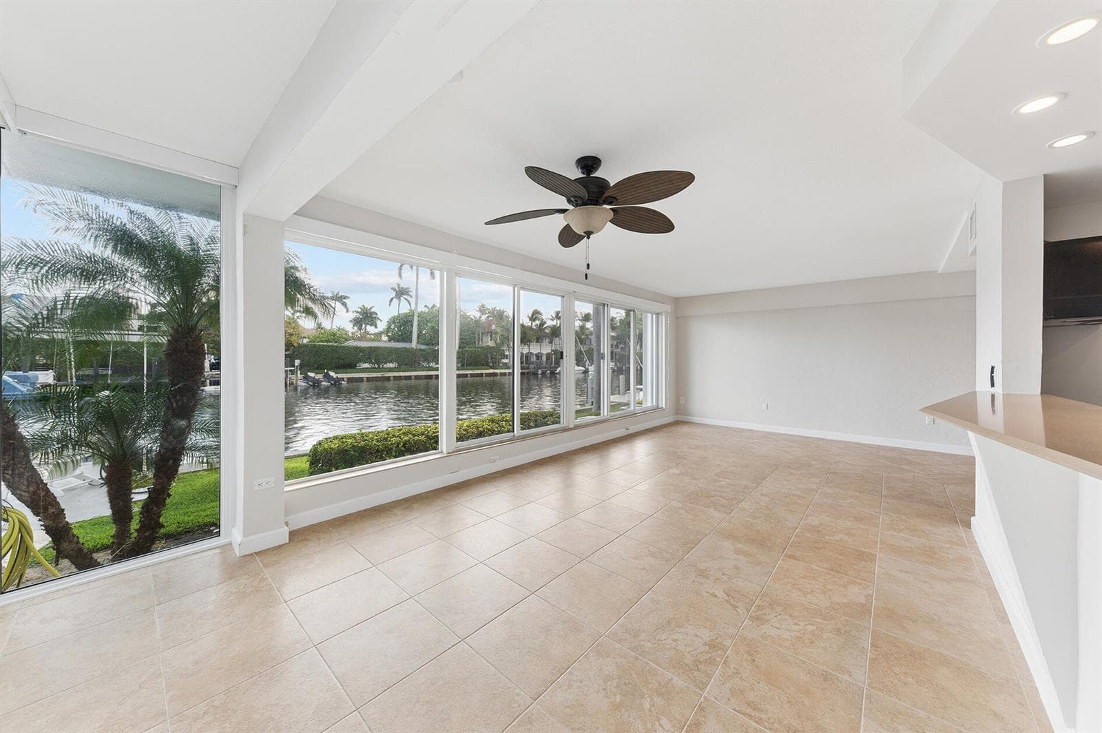 180 Isle Of Venice Drive 119 photo 5