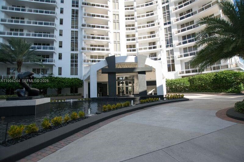 901 Brickell Key Blvd 305 photo 23