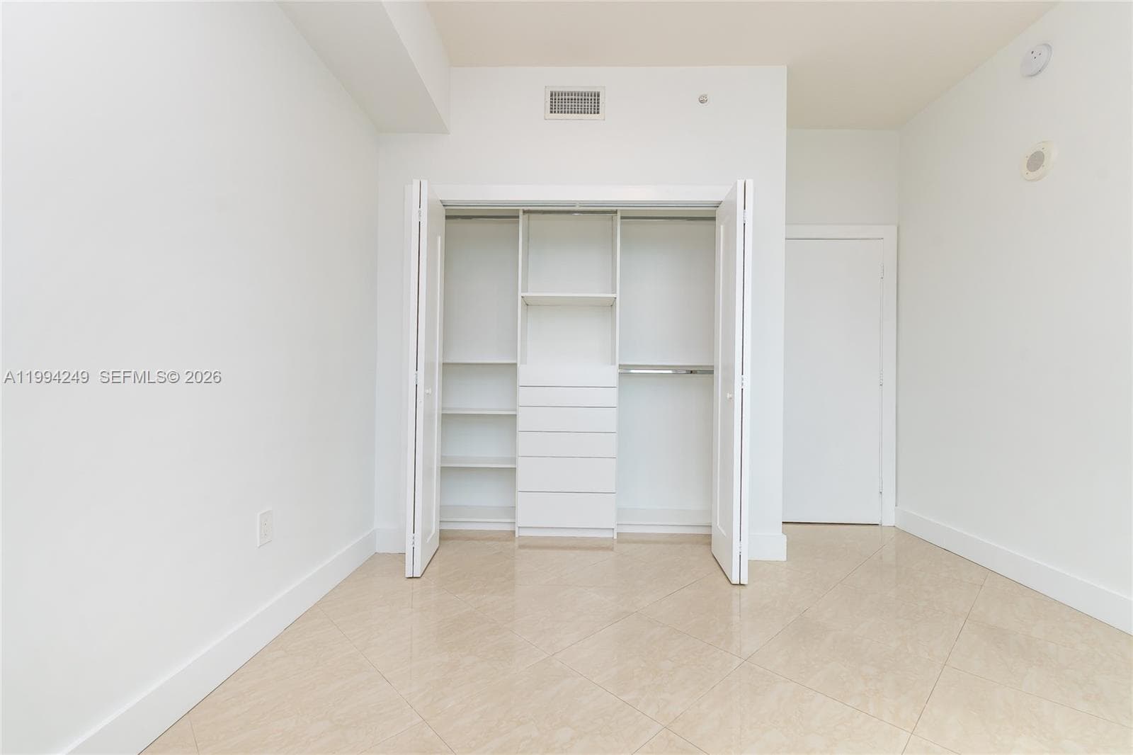 31 5th St 3914 photo 19