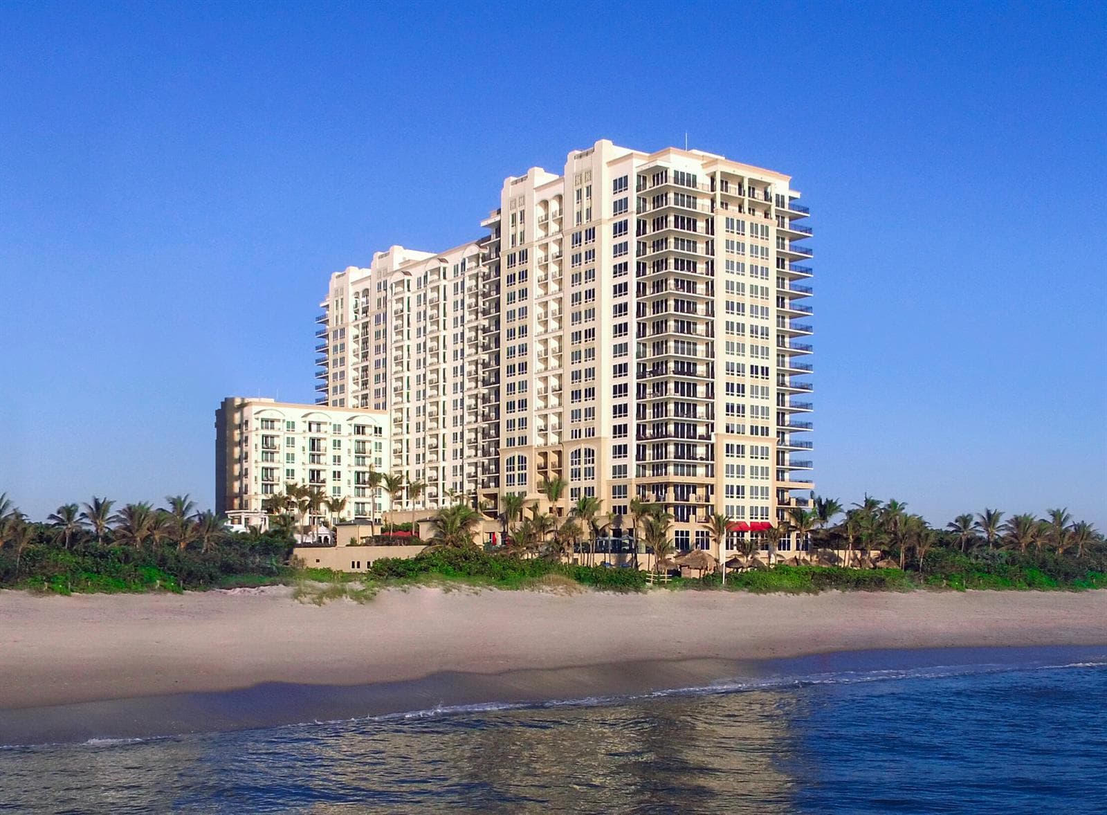3800 N Ocean Drive photo 1