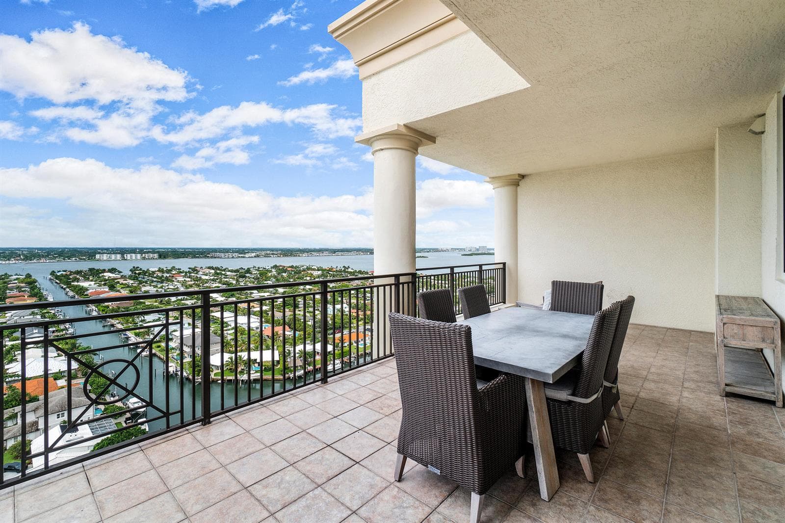 3800 N Ocean Drive photo 25