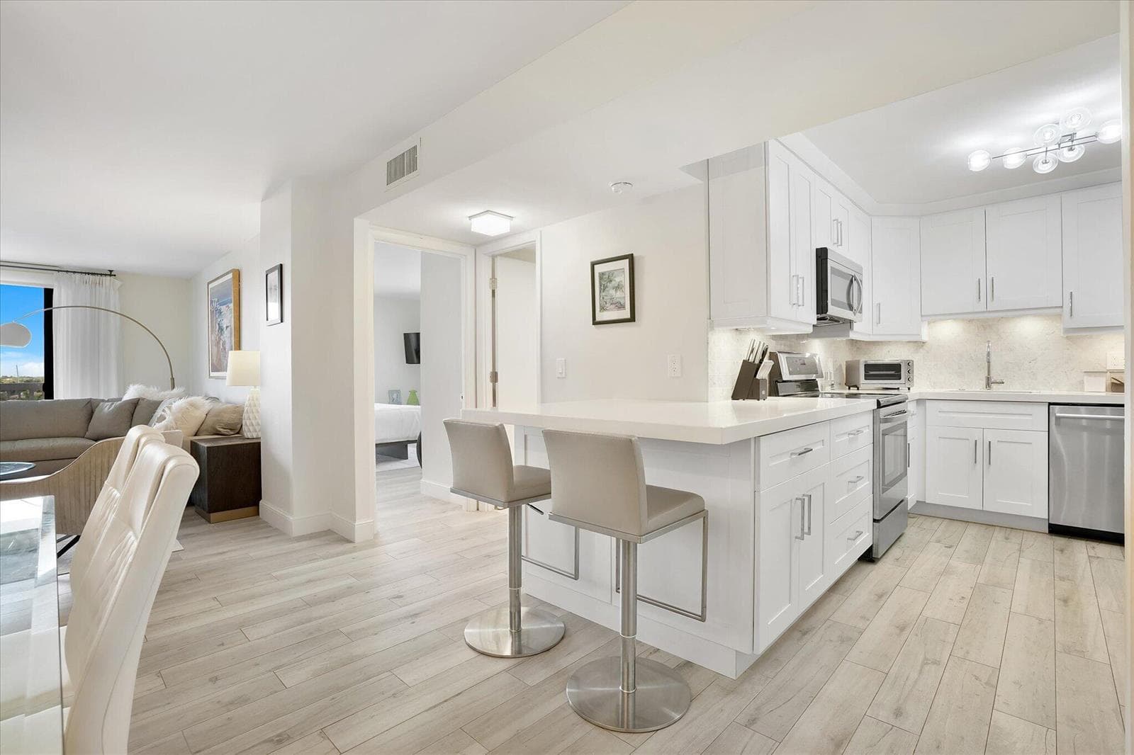 1500 S Ocean Drive Unit F8 photo 5