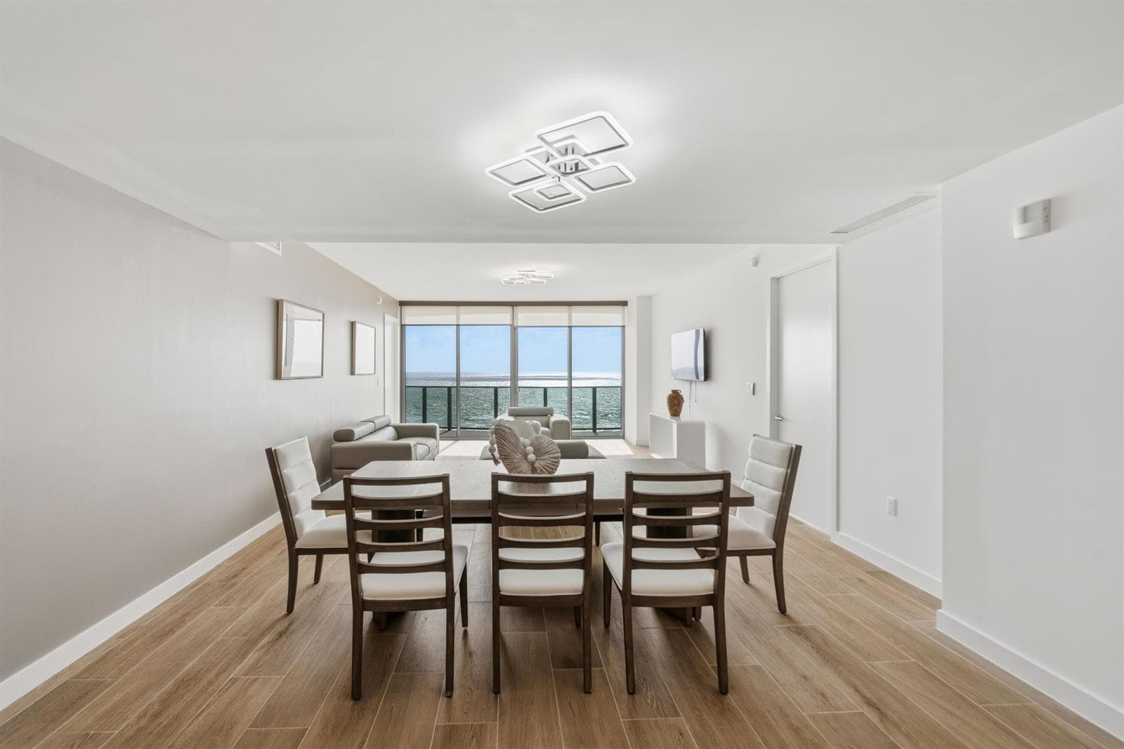 900 N Ocean Boulevard 802 photo 10