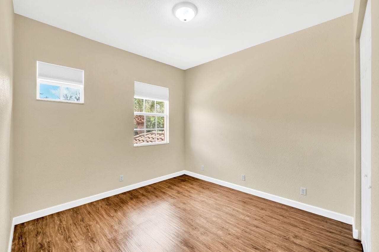 8035 NW 127th Lane 3-e photo 12