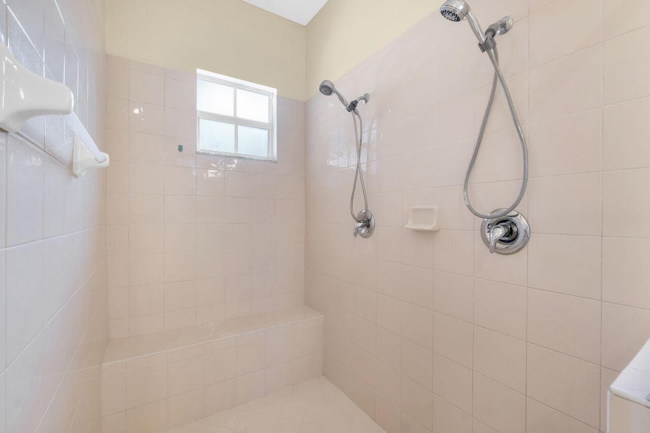 8035 NW 127th Lane 3-e photo 11