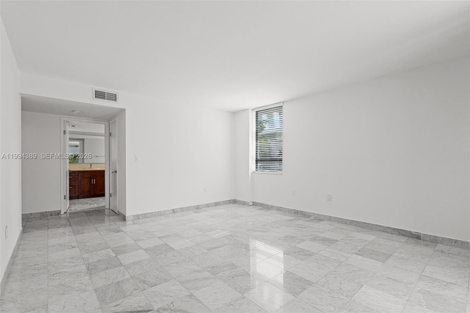 5845 Collins Ave 101 photo 23