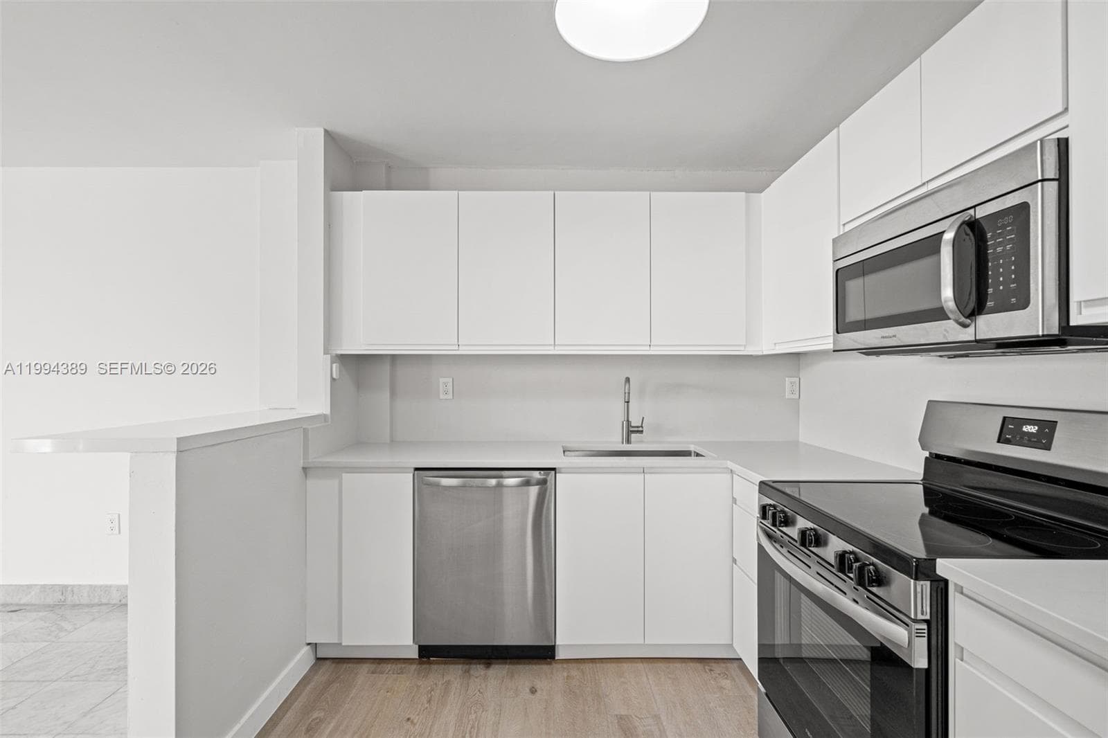 5845 Collins Ave 101 photo 17