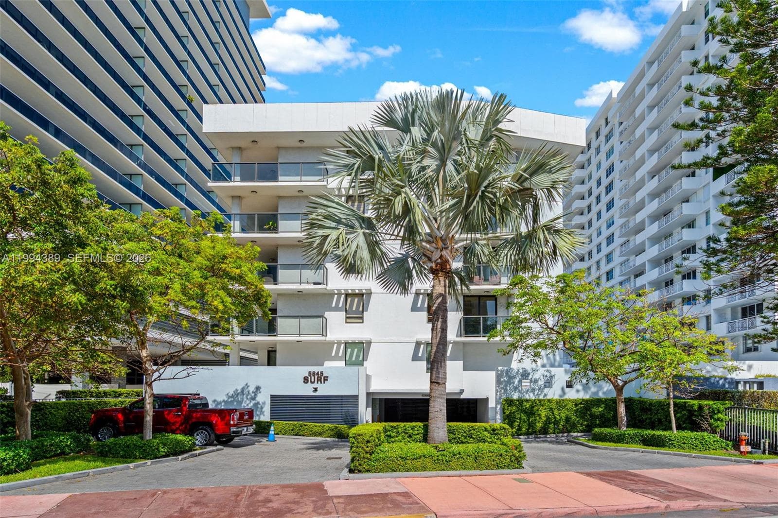 5845 Collins Ave 101 photo 3