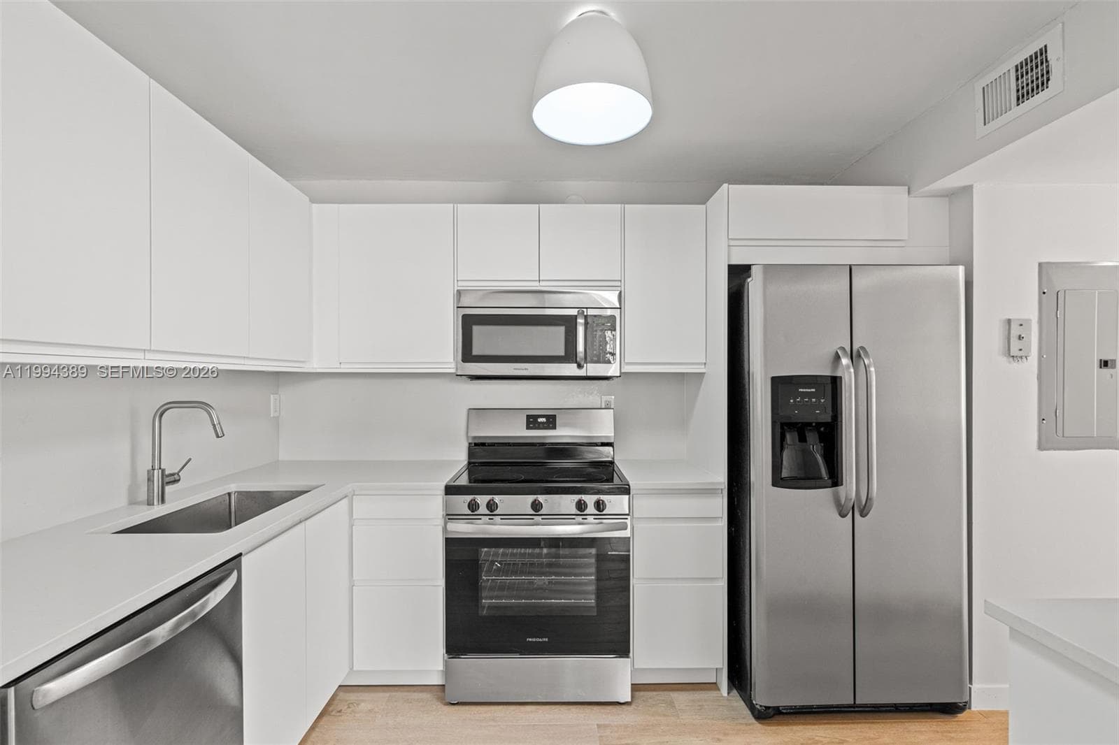 5845 Collins Ave 101 photo 14