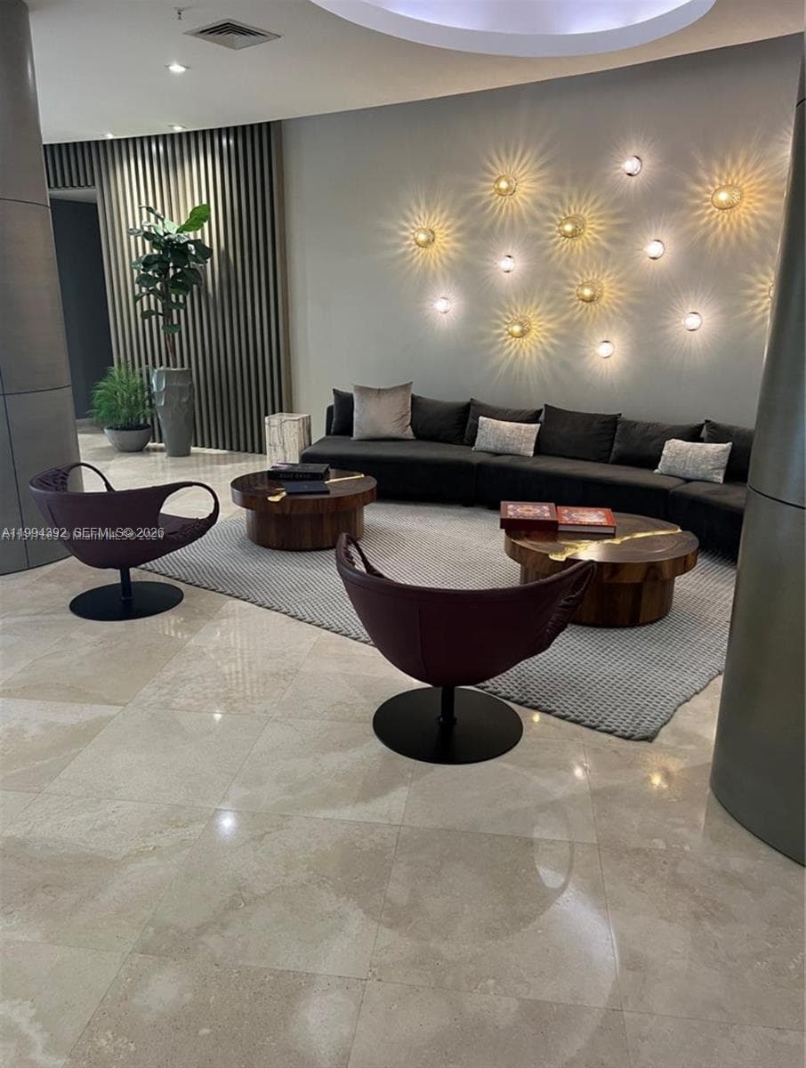 10275 Collins Ave 806 photo 8